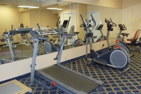 HOTEL M AND CONFERENC (Morgantown)